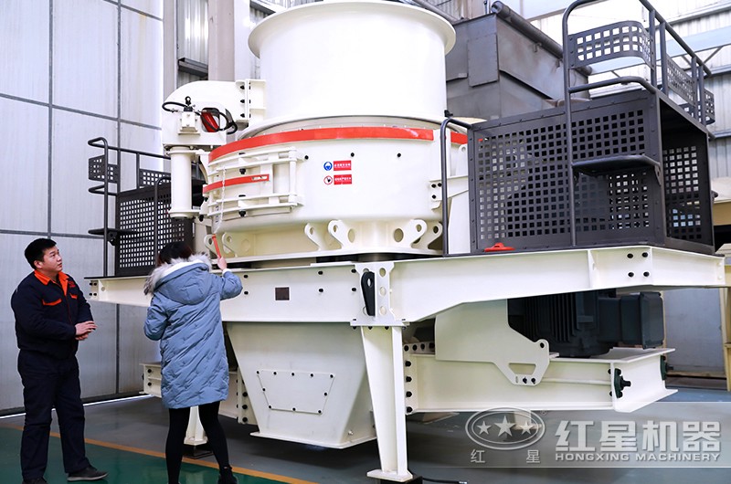 客戶來訂購HVI整形機(jī)